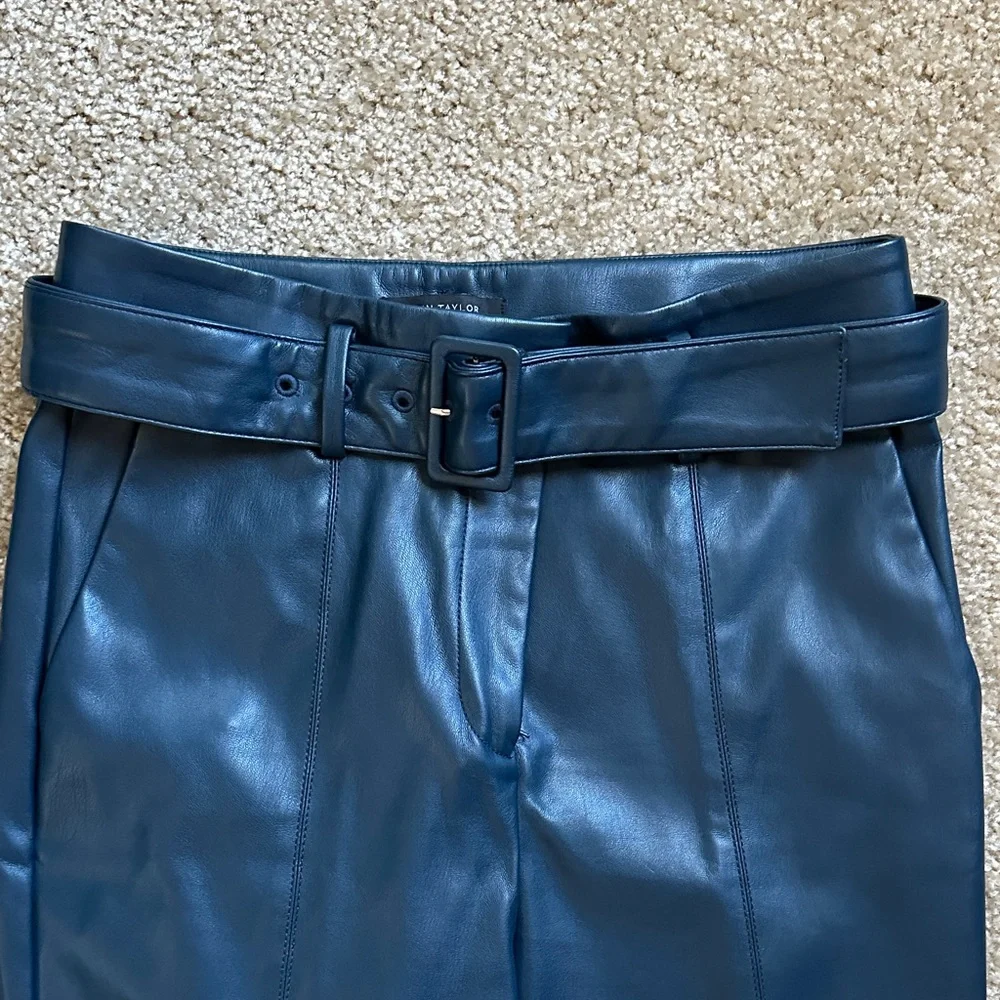 Ann Taylor Midnight Blue Cropped Pants with Belt - Picture 3 of 5